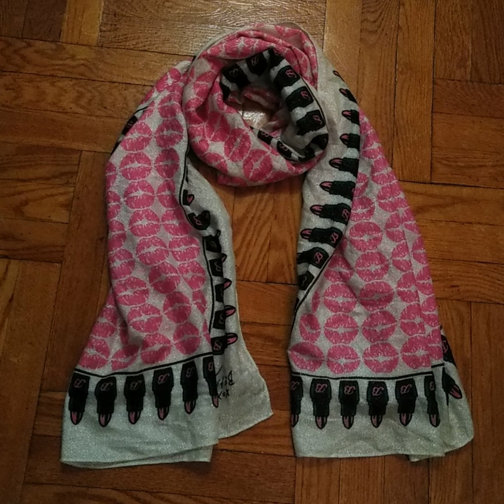 Betsey Johnson Lips&Lipstick Silver Metallic Scarf